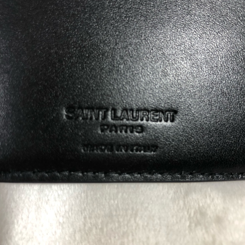 NIB SAINT LAURENT  PASSPORT  AND CARD HOLDER - Picture 4 of 5